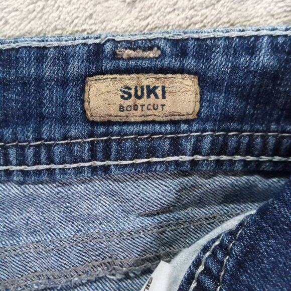 Silver Jeans Women's 32x31.5, Tag 30x32 Suki Bootcut Blue Stretch Distressed - Picture 13 of 15